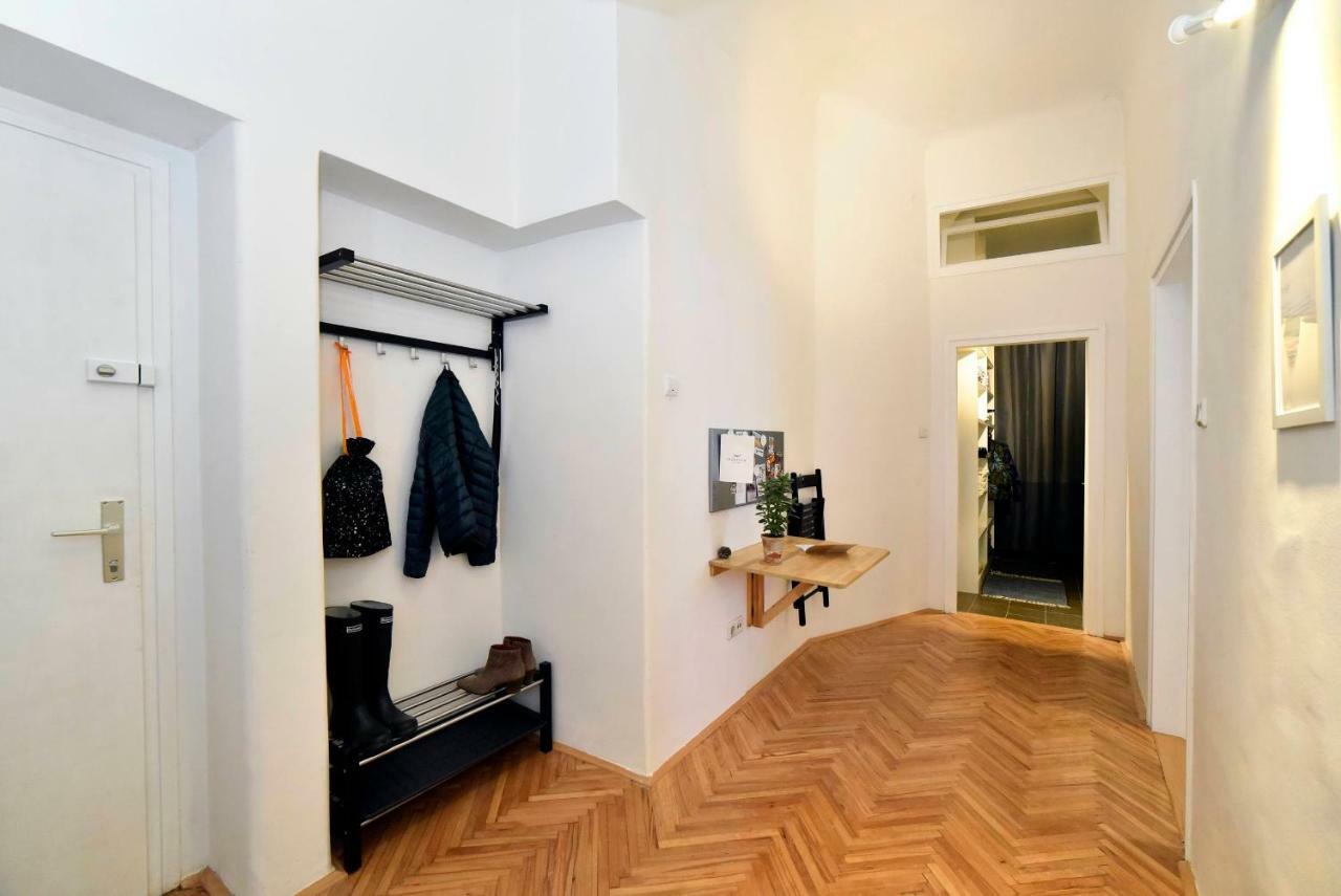 Hygge Apartment Zagreb Buitenkant foto